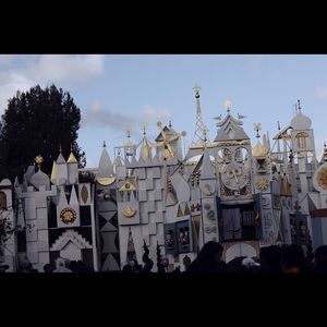 Meet your Posher, Genna